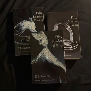 Fifty shades of grey trilogy, 50 shades darker, fifty shades freed